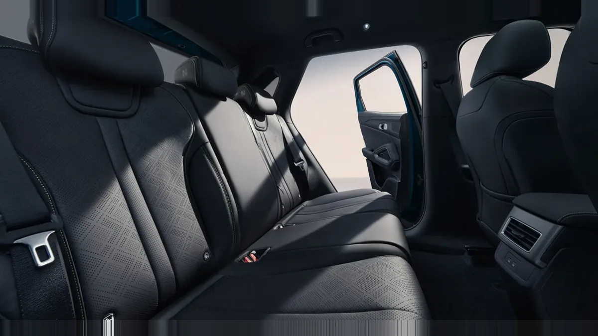 BYD ATTO 2 DM-i Active en renting — vista 10