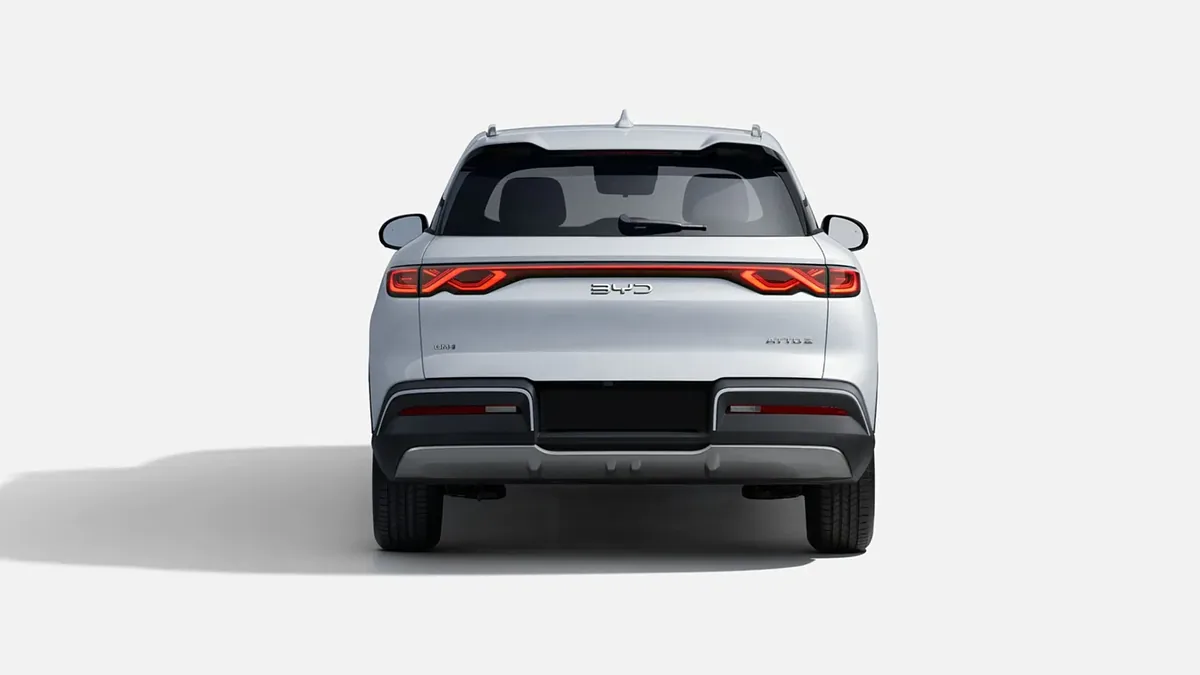 BYD ATTO 2 DM-i Active en renting — Interior