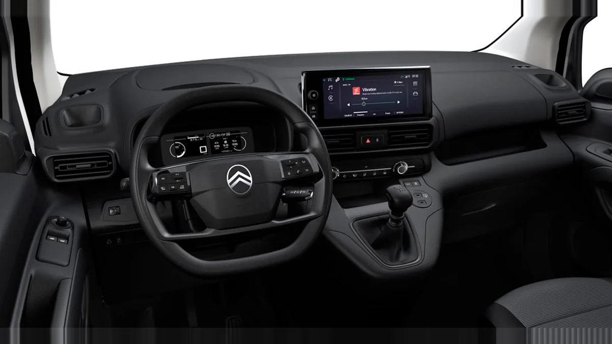 Citroën Berlingo Talla M BlueHDi 100 YOU L1 N1 Adaptado en renting — Trasera