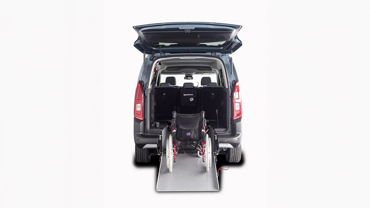 Citroën Berlingo Talla XL BlueHDi 100 YOU L2 N1 Adaptado en renting — Trasera