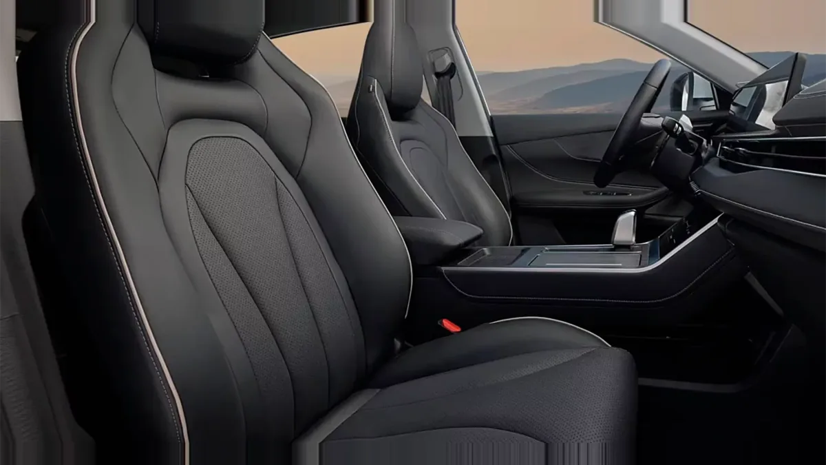 Ebro s400 1.5 DHE HEV Excellent CVT GRY en renting — vista 6