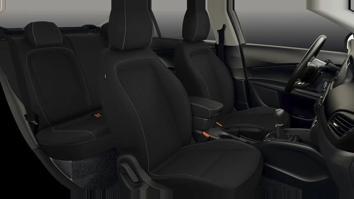 Fiat Tipo Sedán 1.6 Diésel 96kW (130CV) en renting — Interior