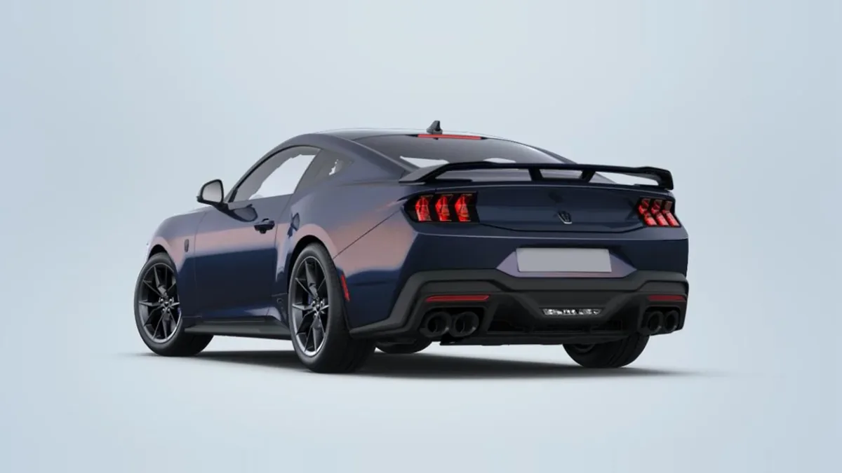 Ford Mustang 5.0 Ti-VCT V8 Mustang Dark House AT en renting — Trasera