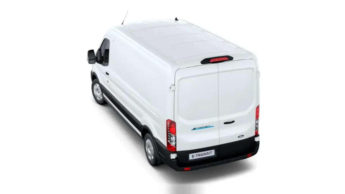 Ford Transit Van 350 L3 BEV Trend 184cv RWD II en renting — Lateral