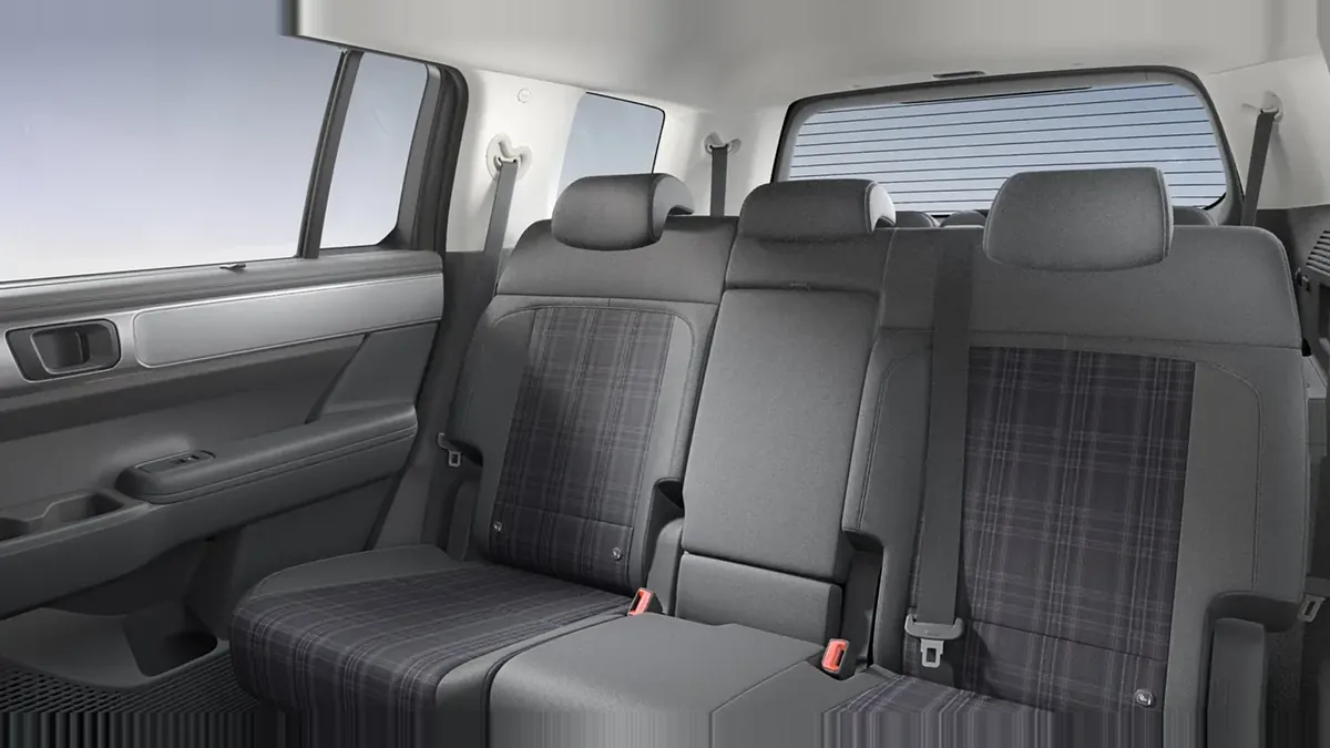 Hyundai Santa Fe 1.6 T-GDI Maxx PHEV 252CV 4x4 6AT en renting — vista 12