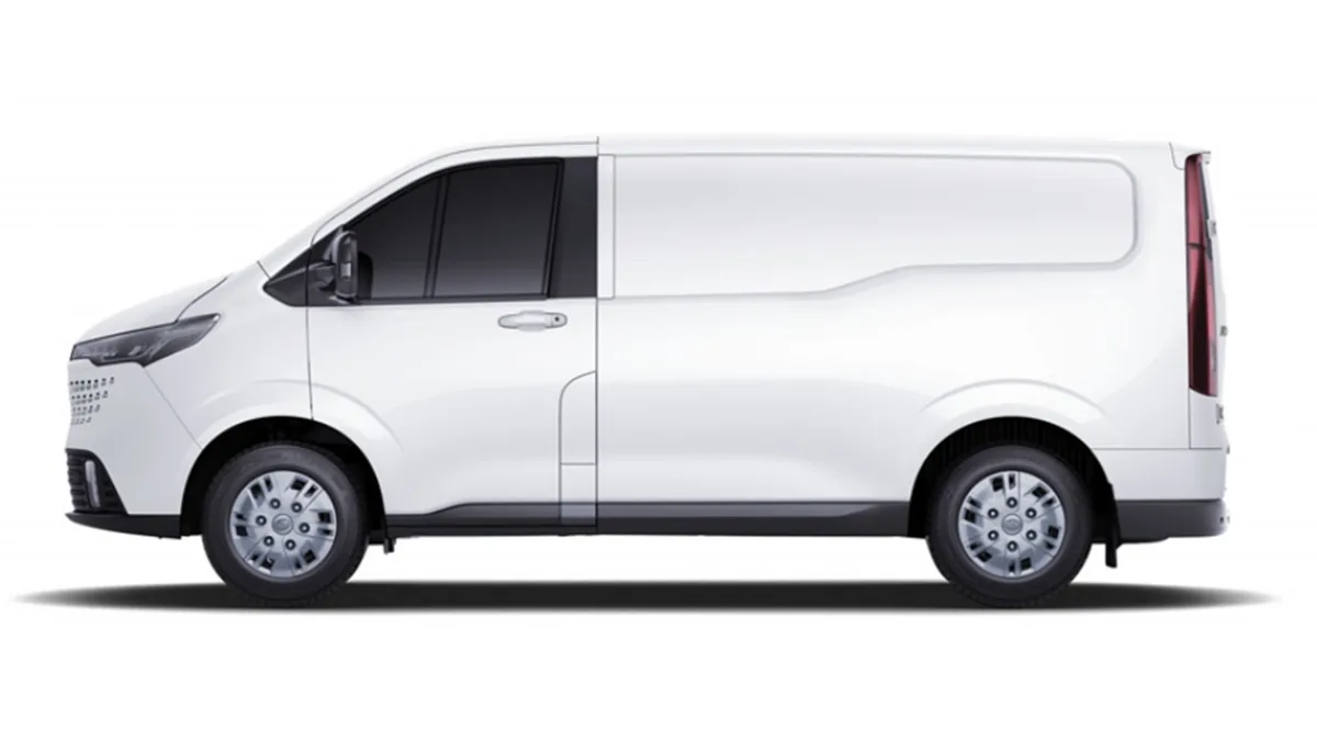 Maxus Deliver 7 Furgón 2.0D L2H1 150 (MERCANCÍAS PROPIAS) en renting — Trasera