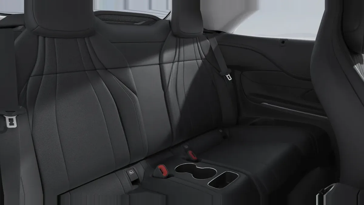 Mercedes-Benz CLE Cabrio 200D en renting — vista 6