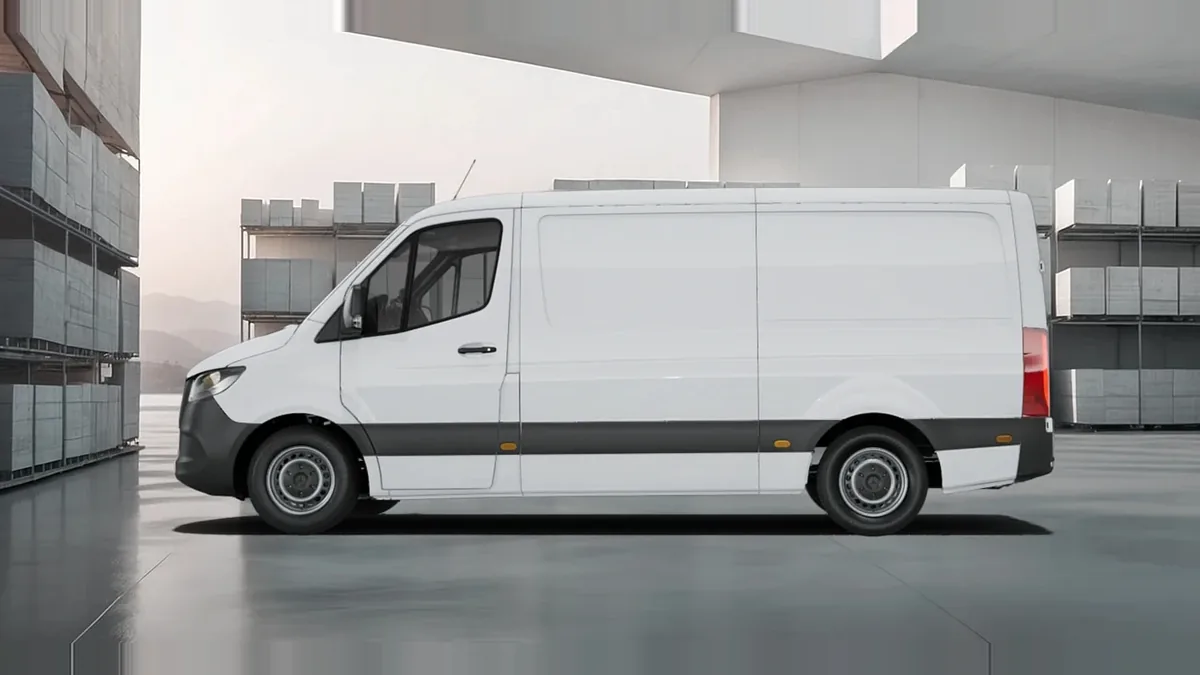 Mercedes-Benz Sprinter 315 CDI Medio Pro en renting — Lateral