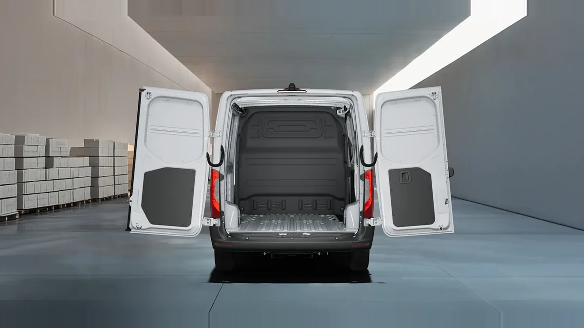 Mercedes-Benz Sprinter 315 CDI Medio Pro en renting — vista 6
