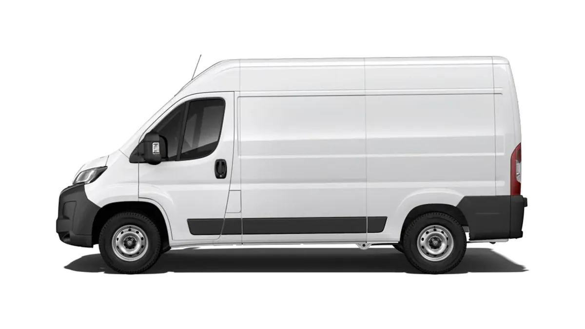 Peugeot Boxer 3.3 L2H2 BHDI 103kW en renting — Lateral
