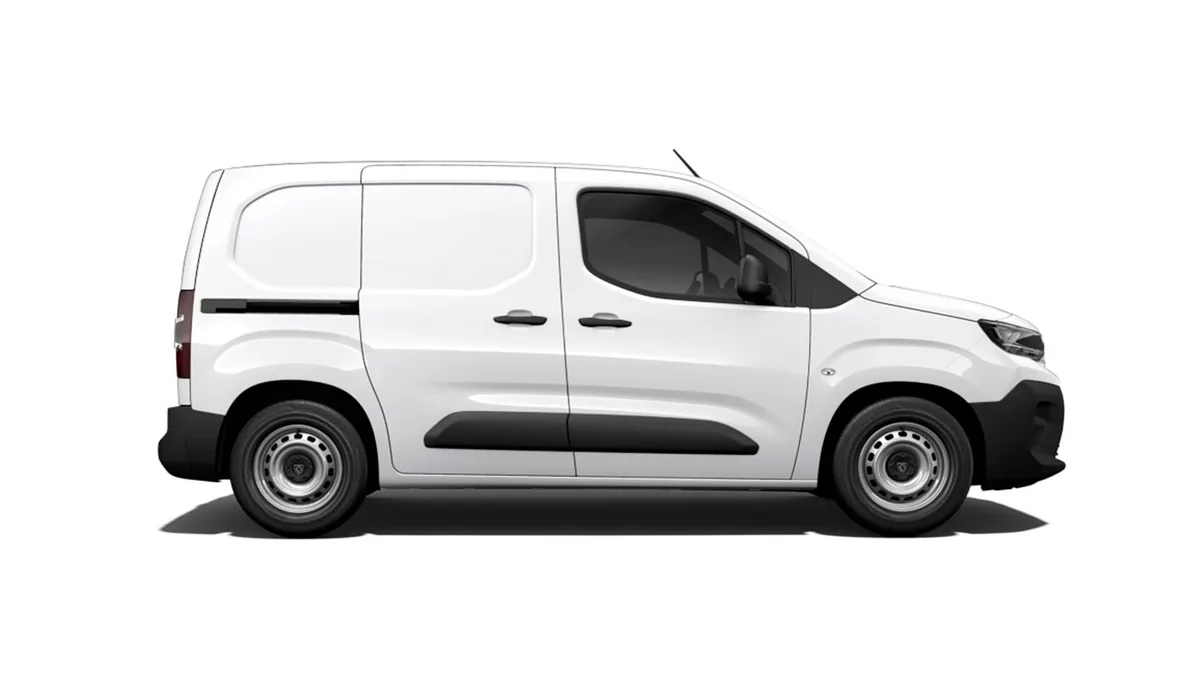 Peugeot Partner Furgón M Diésel 100CV Man en renting — vista 6