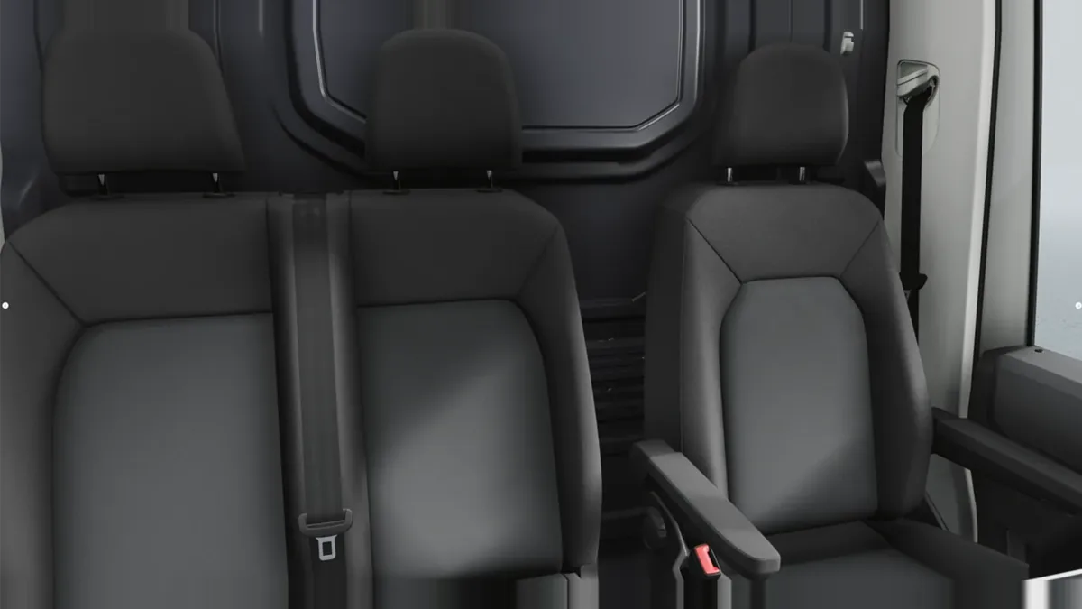 Volkswagen Crafter 35 Fresh Van BM L3 2.0 TDI FWD 103kW (140CV)  - ISOTERMO en renting — vista 7