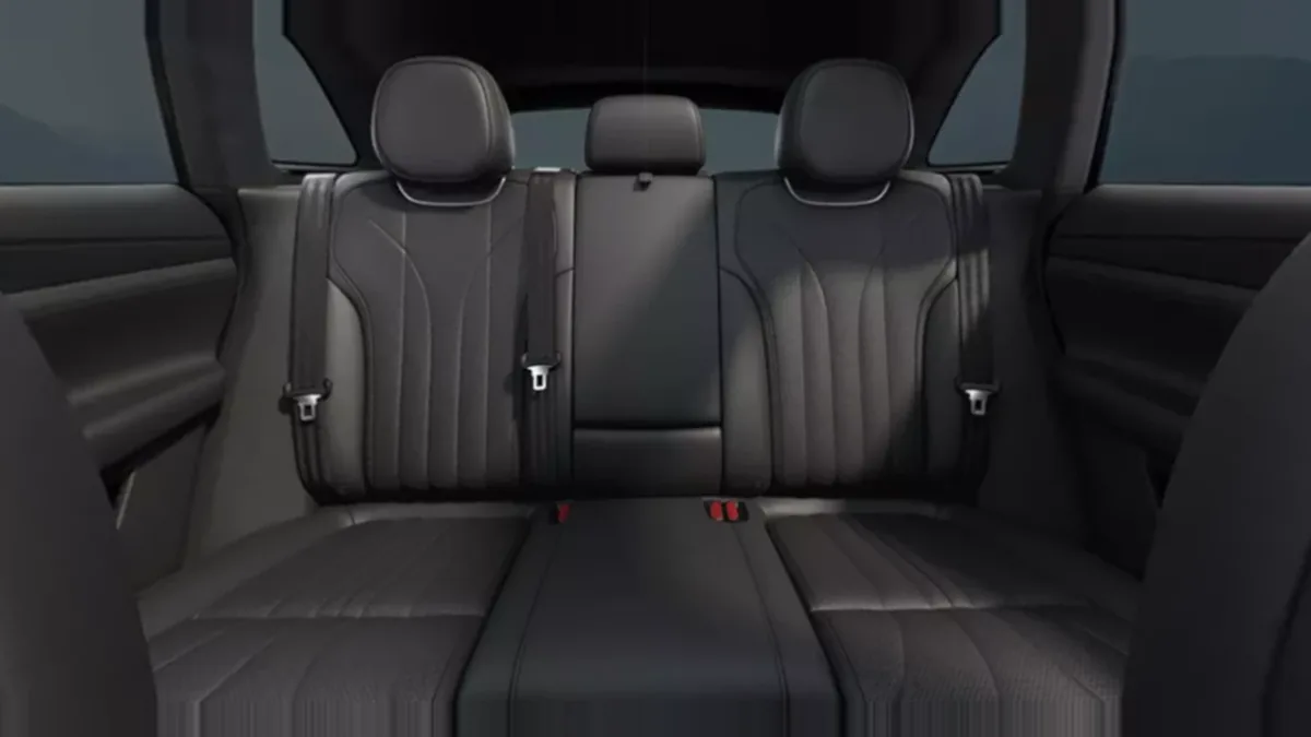 XPENG G9 RWD Long Range en renting — Interior